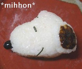 簡単★スヌーピーおにぎり(キャラ弁)