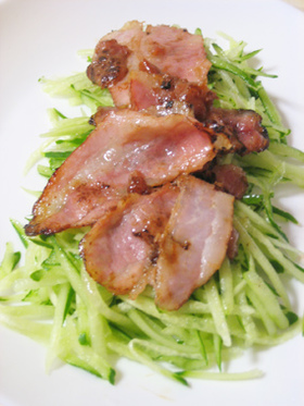 梅肉に漬けちゃった☆梅キュウベーコン