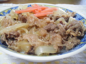 レンジで作る簡単牛丼　吉野家風牛丼だよ