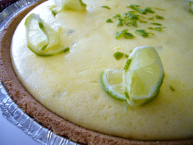 練乳で作るフワフワ甘酸ぱいキーライムパイ