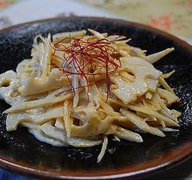 ゴママヨのごぼうと蓮根サラダ
