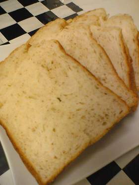 ホエーｄｅふんわりライ麦食パン
