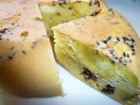 ＭＩＸとさつまいもを炊飯器でケーキに！