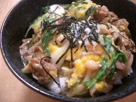 豚ときのこのとろり丼