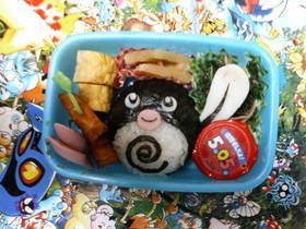 ニョロモ弁当（キャラ弁）