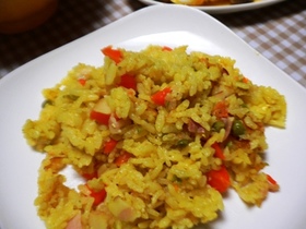 炊飯器で簡単～♪カレーピラフ