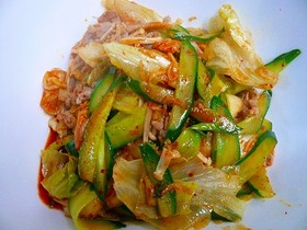 シャキシャキ♪レタス入り甘辛豚キムチ炒め