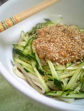 簡単すぎる♪納豆うどん