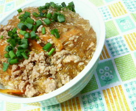 簡単♪♪✿春雨と豚ひき肉の❀中華丼✿