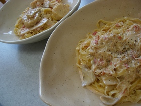 カニとホタテの本格トマトクリームパスタ。