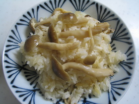 簡単！しめじごはん