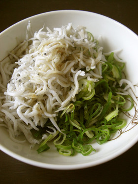 簡単料理で低カロリー！ネギしらす