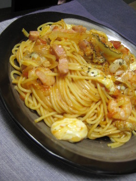 オイルソースで簡単トマトパスタ