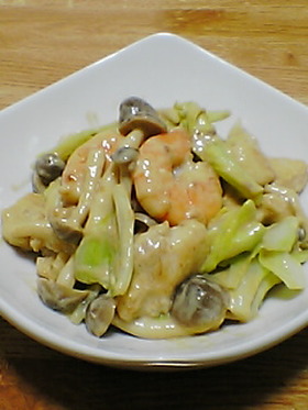 鶏肉と海老のわさびマヨネーズ和え