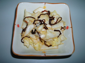 ゴマ油＋塩昆布＋醤油で☆もみキャベツ☆