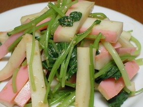 かまぼこと三つ葉のわさび醤油和え