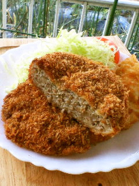 柔らかジューシー☆洋食屋さんのメンチカツ