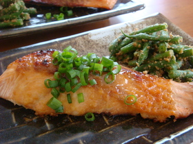 鮭の味噌のっけ焼き