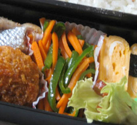 お弁当や副菜に☆ピーマンとにんじんで