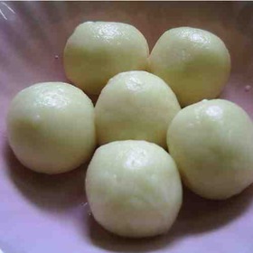 もち粉と豆腐のやわらか団子