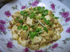 豆腐と鶏ひき肉のゆずこしょう炒め