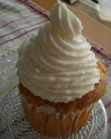 ダブルクリームで☆デコカップケーキ
