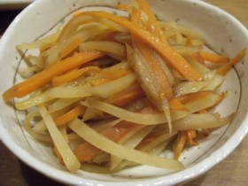 バター醤油でじゃがきんぴら