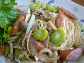 旬のそら豆ときのこのパスタ