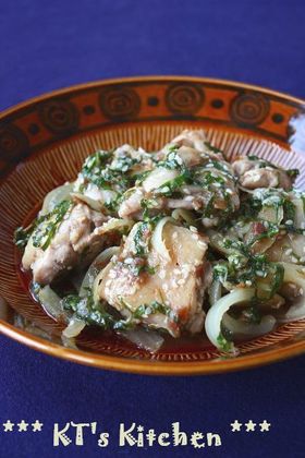 鶏肉と玉ねぎの梅しそ炒め