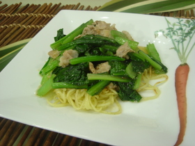 小松菜のあんかけ焼きそば