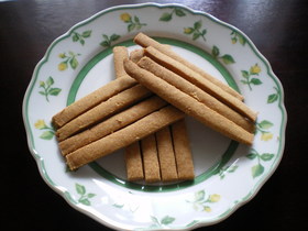 オイルで作るサクホロきな粉クッキー♪