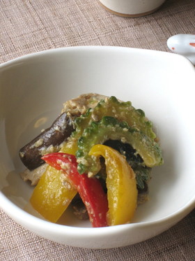 茄子とゴーヤーの味噌炒め