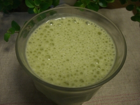 意外にいけるっ!?抹茶deバナナジュース