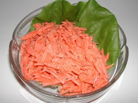 シャキリにんじんのサラダ♪