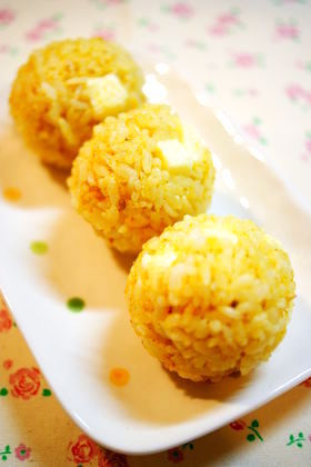 ✿カレー風味☆チーズおにぎり✿