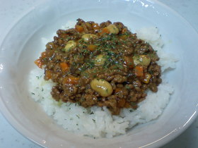 大豆＆ひき肉のドライカレー
