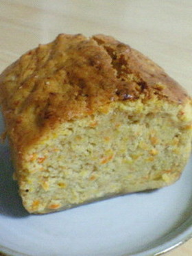 たっぷりにんじんのケーキ