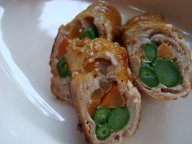 豚肉でお野菜巻き巻き照り焼き