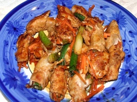 焼き肉のタレで☆簡単薄切り肉の野菜巻き♪