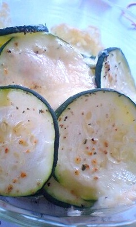 イタリア七味で♡ズッキーニのオーブン焼き