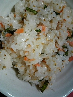 ✿簡単☆鮭と大葉の混ぜご飯✿