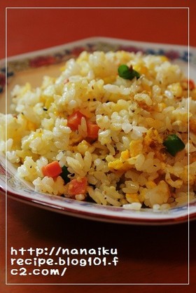 ポンマヨ卵チャーハン
