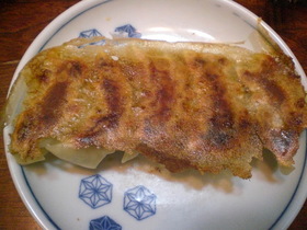 お店より絶対おいしい！手作り羽根付き餃子