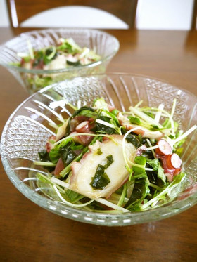 タコの水菜とわかめのサラダ♪わさび風味♪