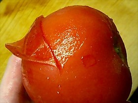 お湯いらず◆トマトの皮むき2種