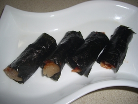豚トロキムチ海苔巻き