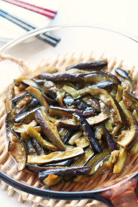 茄子だけなのにウマウマ♪甘辛カレー炒め