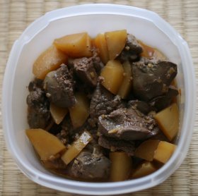 鳥の肝と じゃがいもの煮物