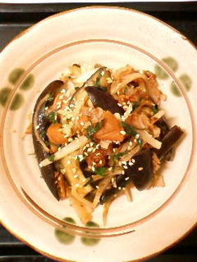 茄子と大根の梅かつお炒め