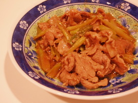 おたふくソースで☆アスパラと豚肉の煮物